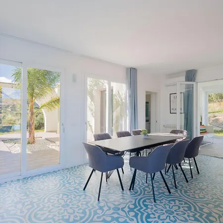 Essence Villa Castellammare del Golfo